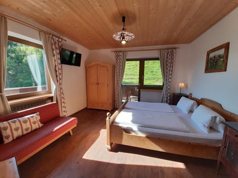 Apartments Teglbauernhof, Hütte, Chalet, Mobilheim, Appartement, Ferienwohnung, Pension, Urlaub Farm Stay in Salzburgerland