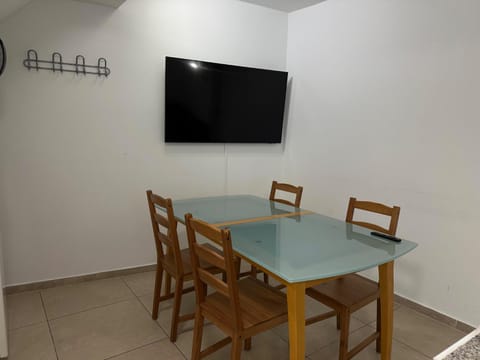 TV and multimedia, Dining area