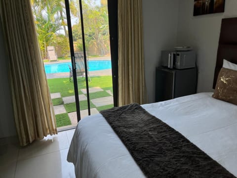 Oyster Guest House Bed and Breakfast in Umhlanga