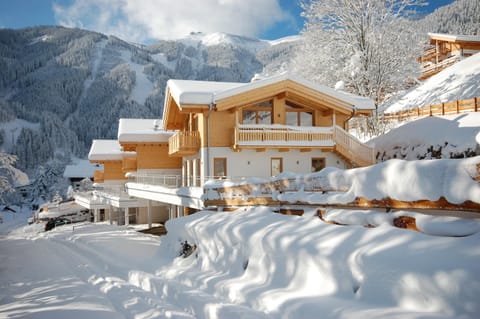 Property building, Staff, Winter