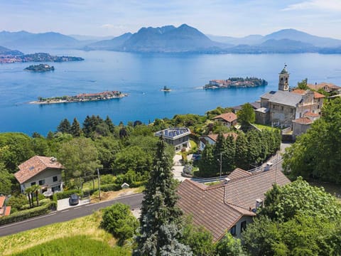 Villa Due Riviere Chalet in Baveno