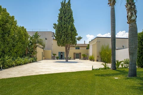 Patio, Garden, Garden view