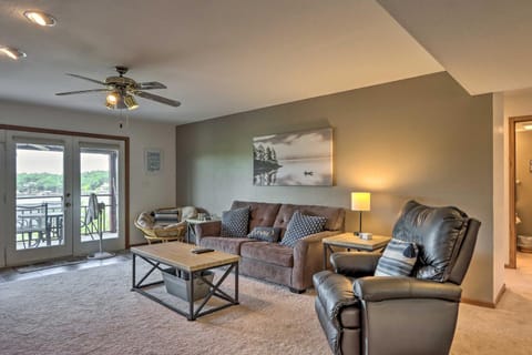 Lakefront Osage Beach Condo with Balcony and Views! Apartment in Osage Beach