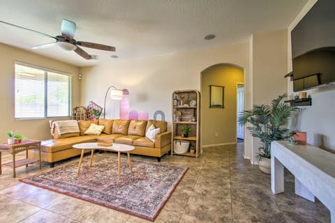Family-Friendly Goodyear Home with Private Pool Haus in Goodyear