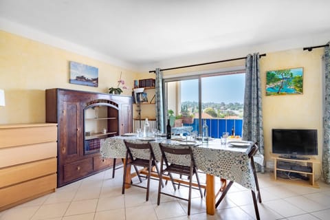 Attractive 3 bedroom with balcony and parking - Dodo et Tartine House in Toulon