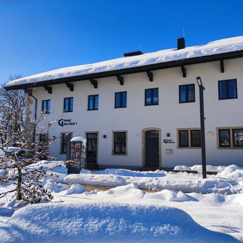 Property building, Winter