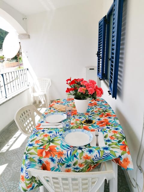 Appartamenti MareBlu1 450m dal mare Apartment in La Caletta