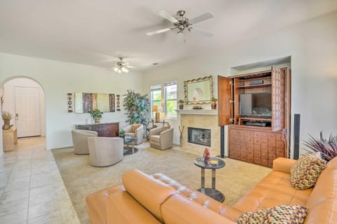 Sunny Palm Desert Home - Swim, Golf and Relax! House in Indian Wells