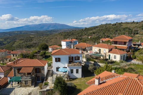 Stone House in Lafkos Pelion House in Magnesia Prefecture, Greece