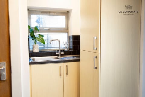 2 bed Apartment by UK Corporate Relocations Ltd Apartment in Warrington