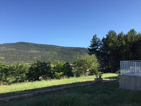 Garden, Garden view, Mountain view