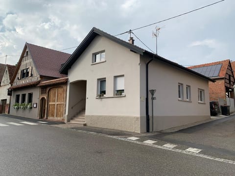 Property building, Facade/entrance