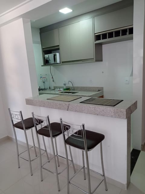 Lindo apartamento 1 quarto próximo a Rua de Lazer Domingos Martins Wohnung in Domingos Martins