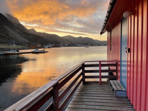 Kræmmervika Rorbuer - Rustic Cabins in Lofoten Apartment in Lofoten