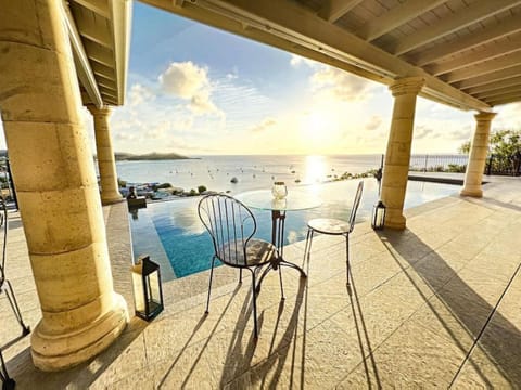 Balcony/Terrace, Pool view, Sunset