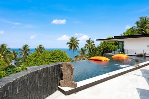 Infinity villa 600 M2 sea view Chalet in Ko Pha-ngan Sub-district