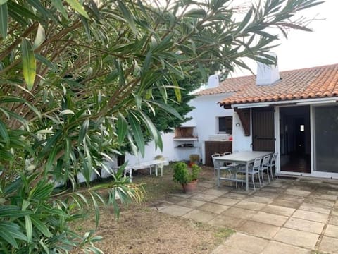 Réf:LS71 Les Jasses de la Sauvagine House in Saintes-Maries-de-la-Mer