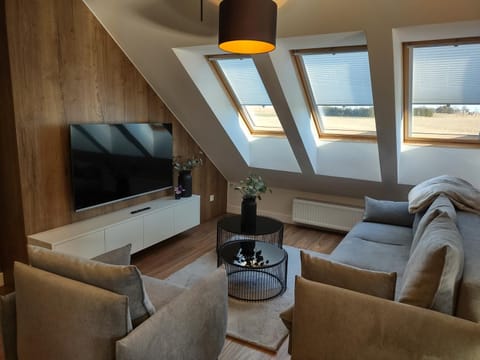 Communal lounge/ TV room, Seating area