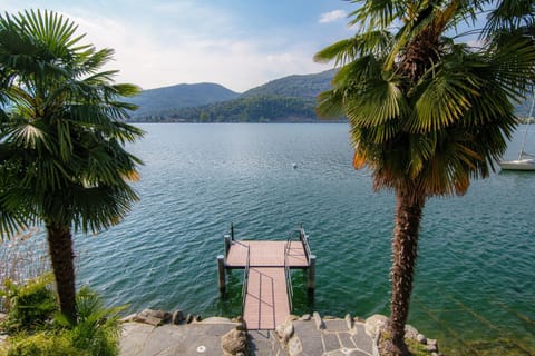 Bellariva Lakefront by Quokka 360 - flat with private pier Apartment in Lugano