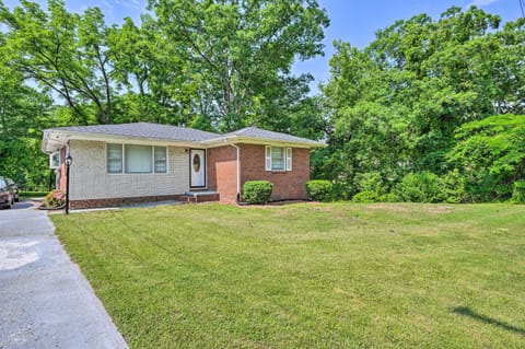 Greensboro Home Less Than 4 Mi to Downtown! House in Greensboro