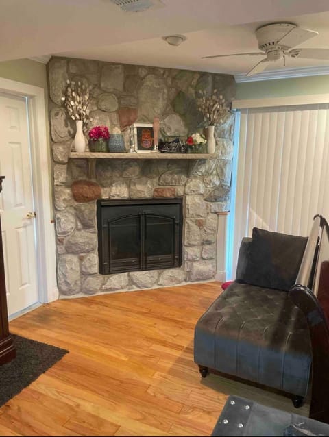 Guest Room Vacation rental in Tinton Falls