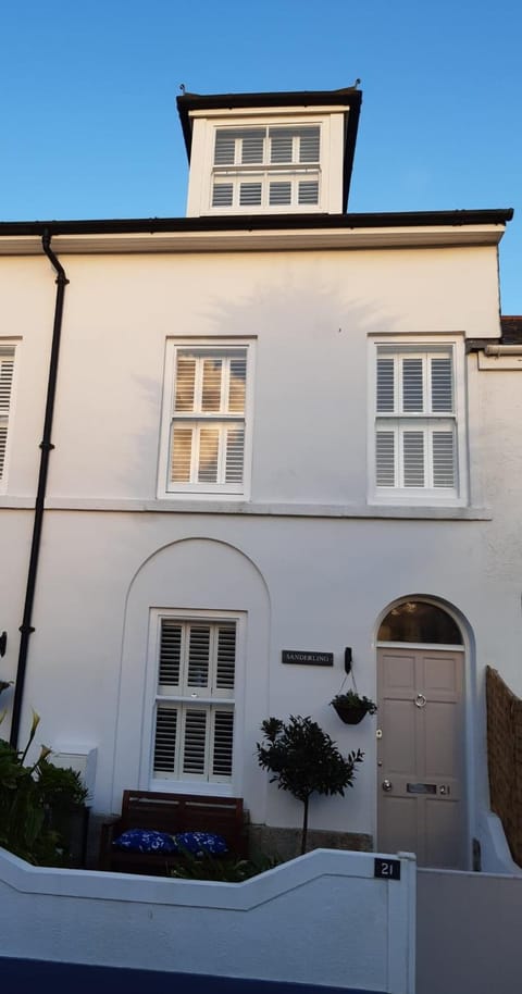 Sanderling - Grade 2 Listed Georgian Townhouse by the sea House in Penzance