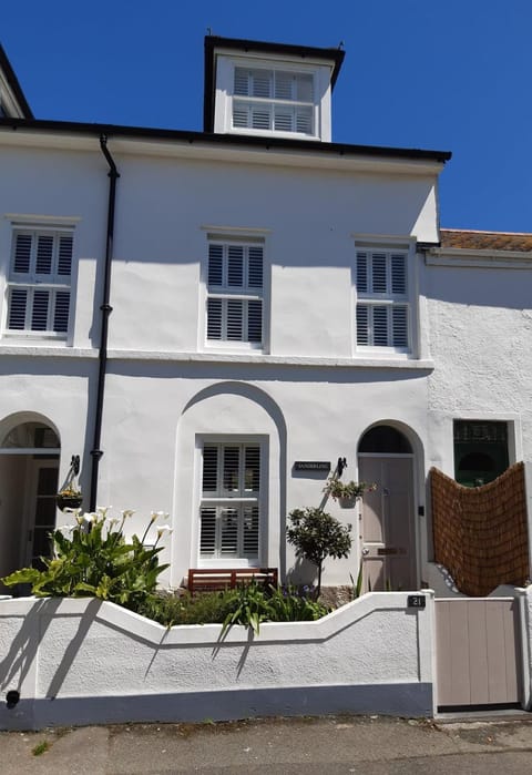 Sanderling - Grade 2 Listed Georgian Townhouse by the sea House in Penzance