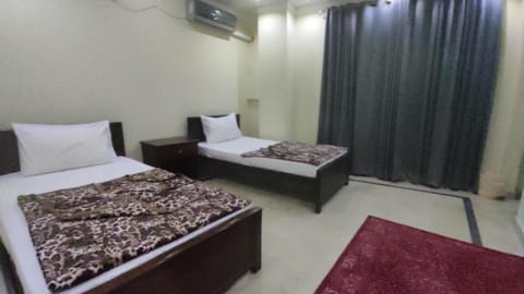 Photo of the whole room, Bedroom, air conditioner