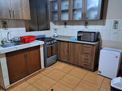 Kitchen or kitchenette, dishwasher, minibar, pet friendly, stove