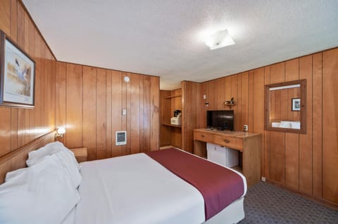 Birch Glen Lodge Hotel in Cascade