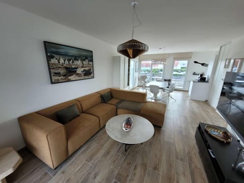 Magnifique duplex contemporain 3 chambres - Terrasse - Parking - WIFI (6 couchages) - FR-1-675-5 Apartment in Wimereux