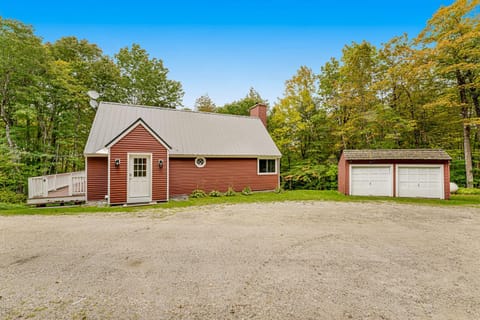 Rocky Red House in Winhall