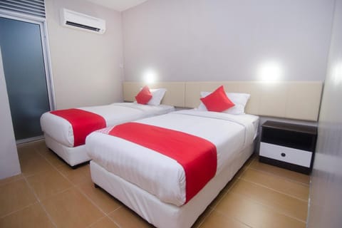 Super OYO 897 iBC36 Business Stay Hotel in Kuching
