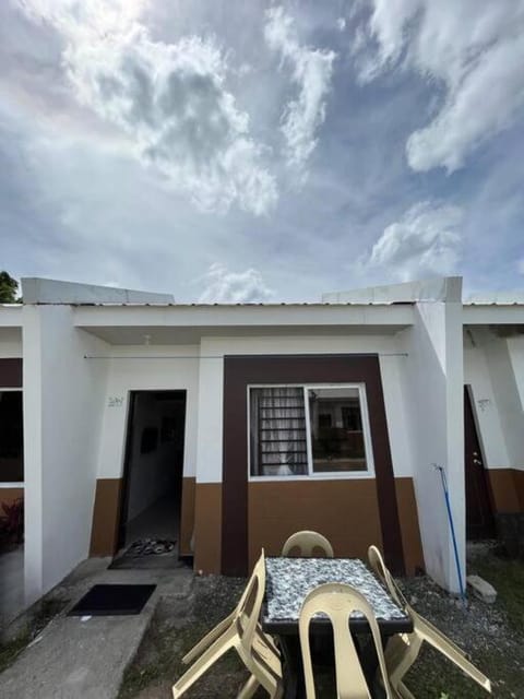 Manzil Jina Laiya House Rental House in Calabarzon