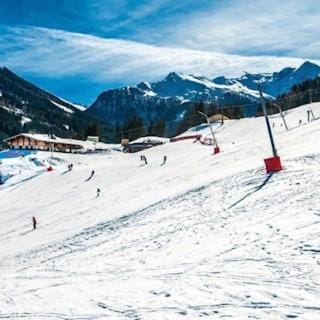 Restaurant/places to eat, Natural landscape, Winter, Skiing, Mountain view