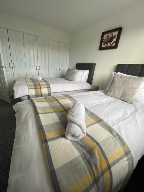 Pure Apartments Fife - Dunfermline - Pitcorthie Apartment in Dunfermline