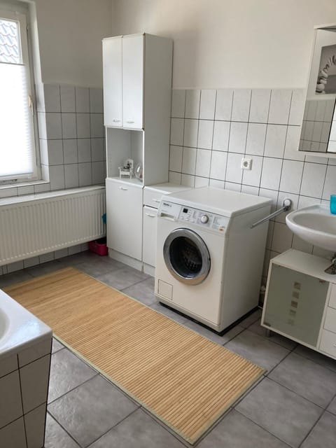 Bathroom, washing machine