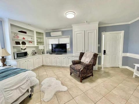 Beautiful traditional home*Modern updates*Guest suite B Haus in Katy