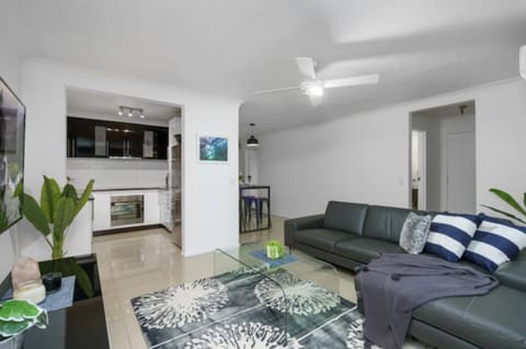 Living room, Photo of the whole room, Dining area, kitchen