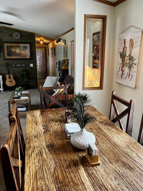Quiet Location for Couples and Families with Perfect Comfort, Where The Fisherman Stay, Let's Go ! Thermopolis River Walk Home at Hot Springs State Park, An Exceptional Wyoming Stay House in Thermopolis