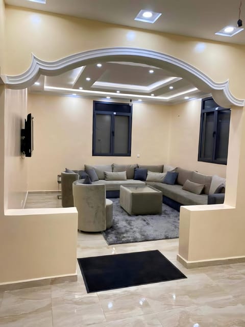 TV and multimedia, Living room, Lounge or bar, Seating area