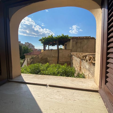 Day, Garden, Garden view, Landmark view