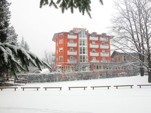 Property building, Winter