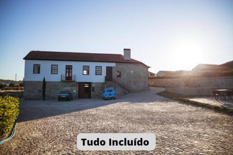 Quinta da Corredoura, Hotel Rural Bed and Breakfast in Guimaraes