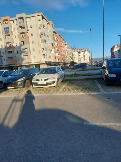 Street view, Parking