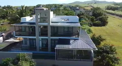 4 Bedrooms Ocean View Villa at Bel Ombre Mauritius Eigentumswohnung in Bel Ombre
