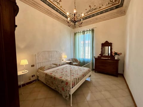 Villetta stile Liberty a Marina di Pisa Villa in Marina di Pisa