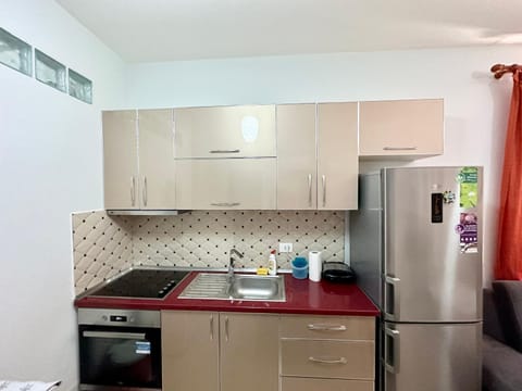 Kitchen or kitchenette, pet friendly, toaster