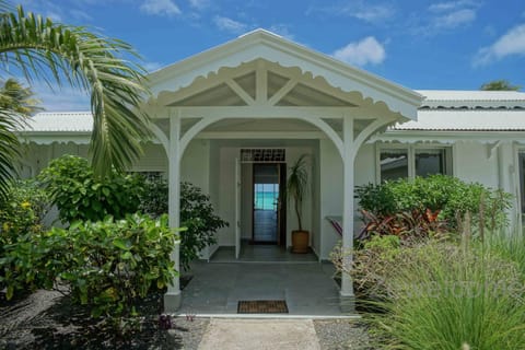 Patio, Facade/entrance