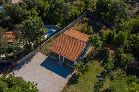 STONE HOUSE MAGALI Villa in Nerezine